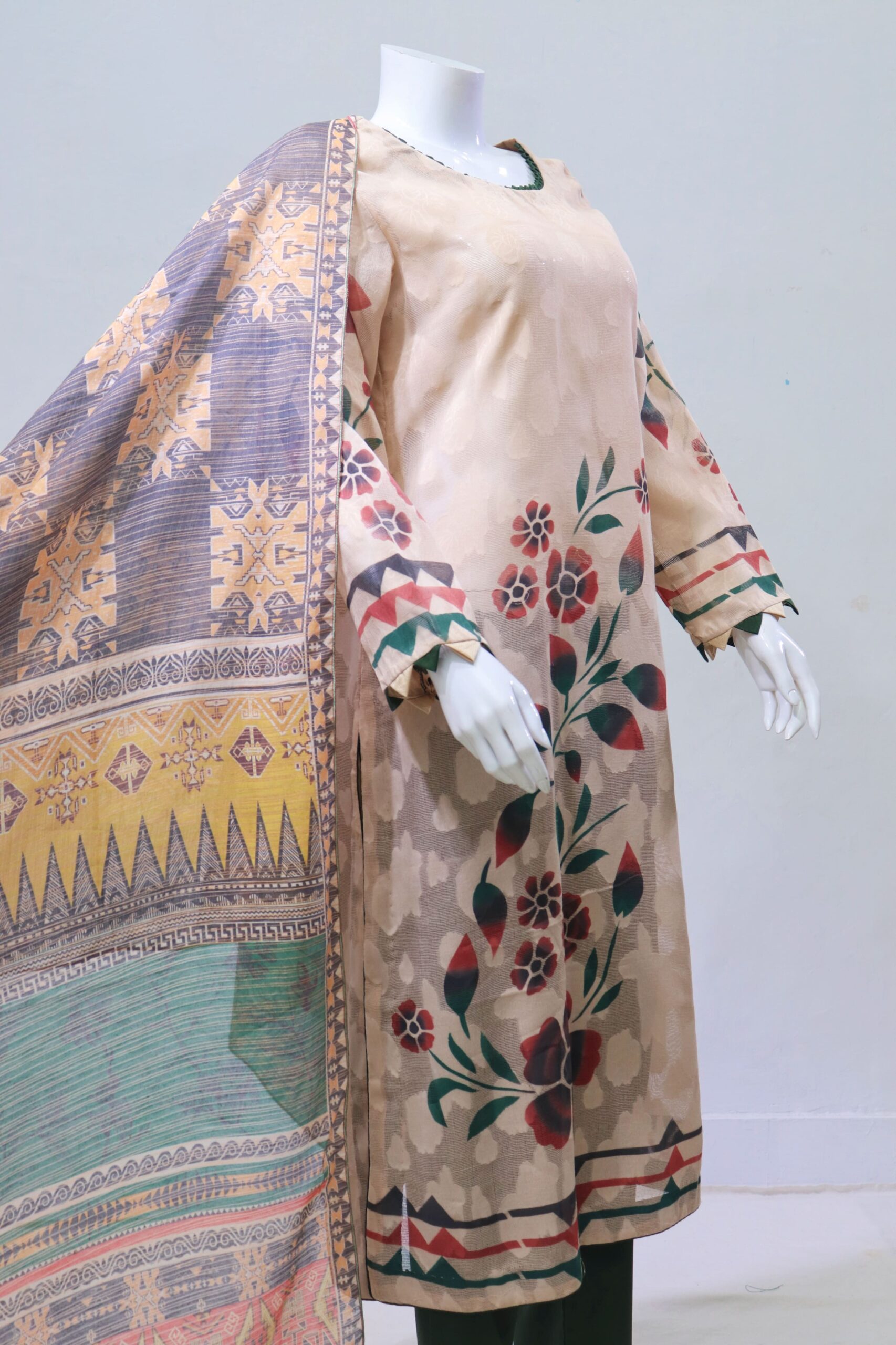 Pure Lawn Stuff Table Print Design 3 pieces - Image 3