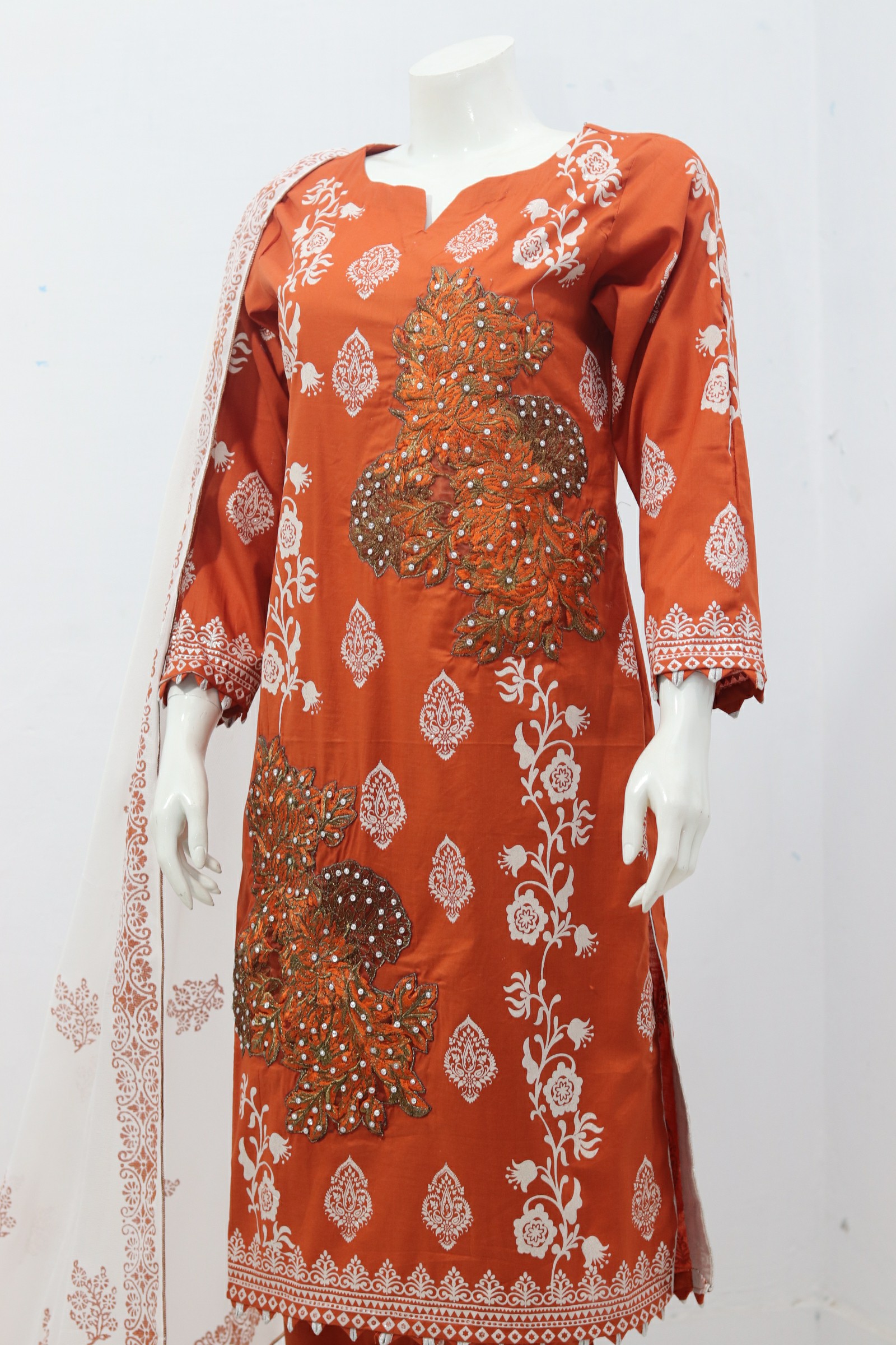 Pure Lawn Stuff Block Print & Embroidery Design 3 Piece - Image 3