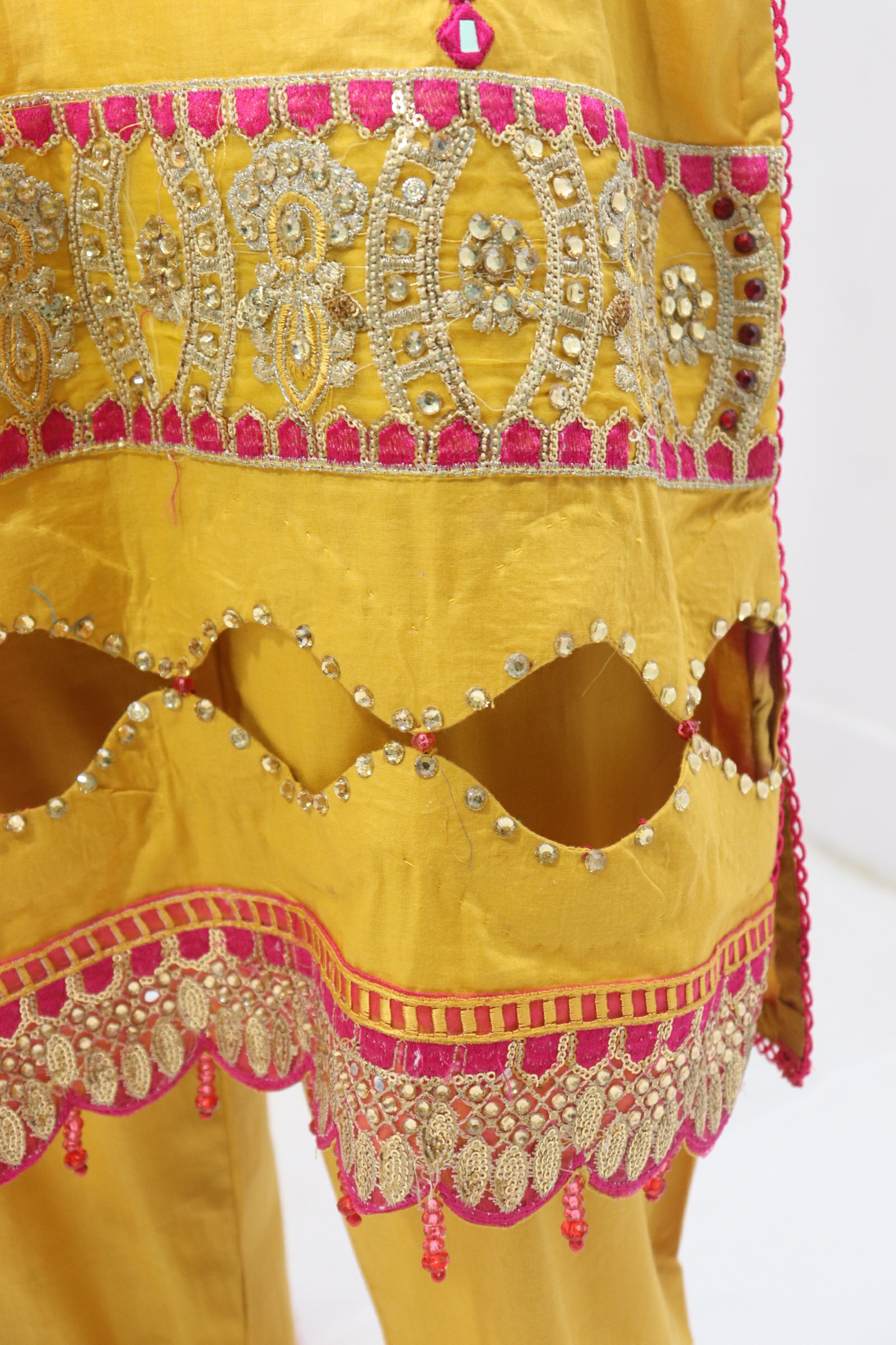 Pure Lawn Stuff Block Print Embroidery Design 3 piece - Image 5