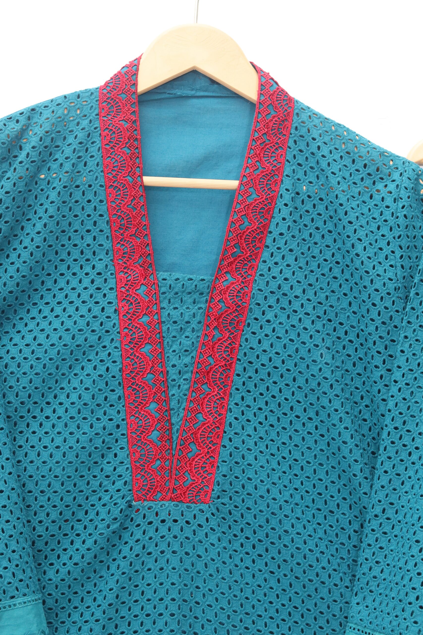 Pure Lawn Stuff chikan kari Design 3 Pieces - Image 5