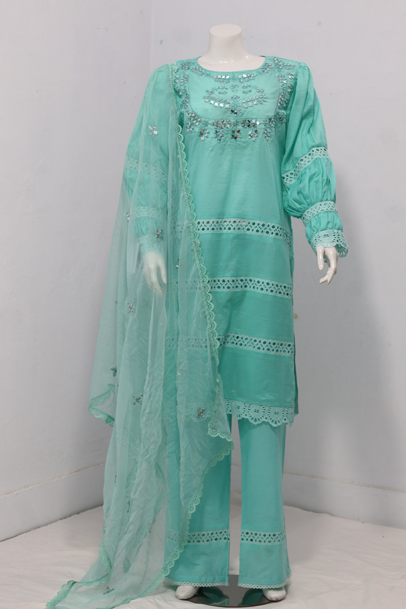 Pure Lawn Stuff Chikankari & Embroidrey Mirror Design 3 Piece