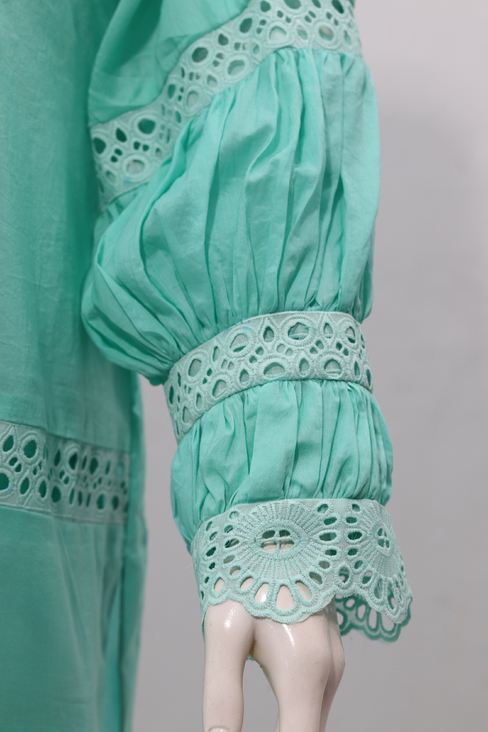 Pure Lawn Stuff Chikankari & Embroidrey Mirror Design 3 Piece - Image 6