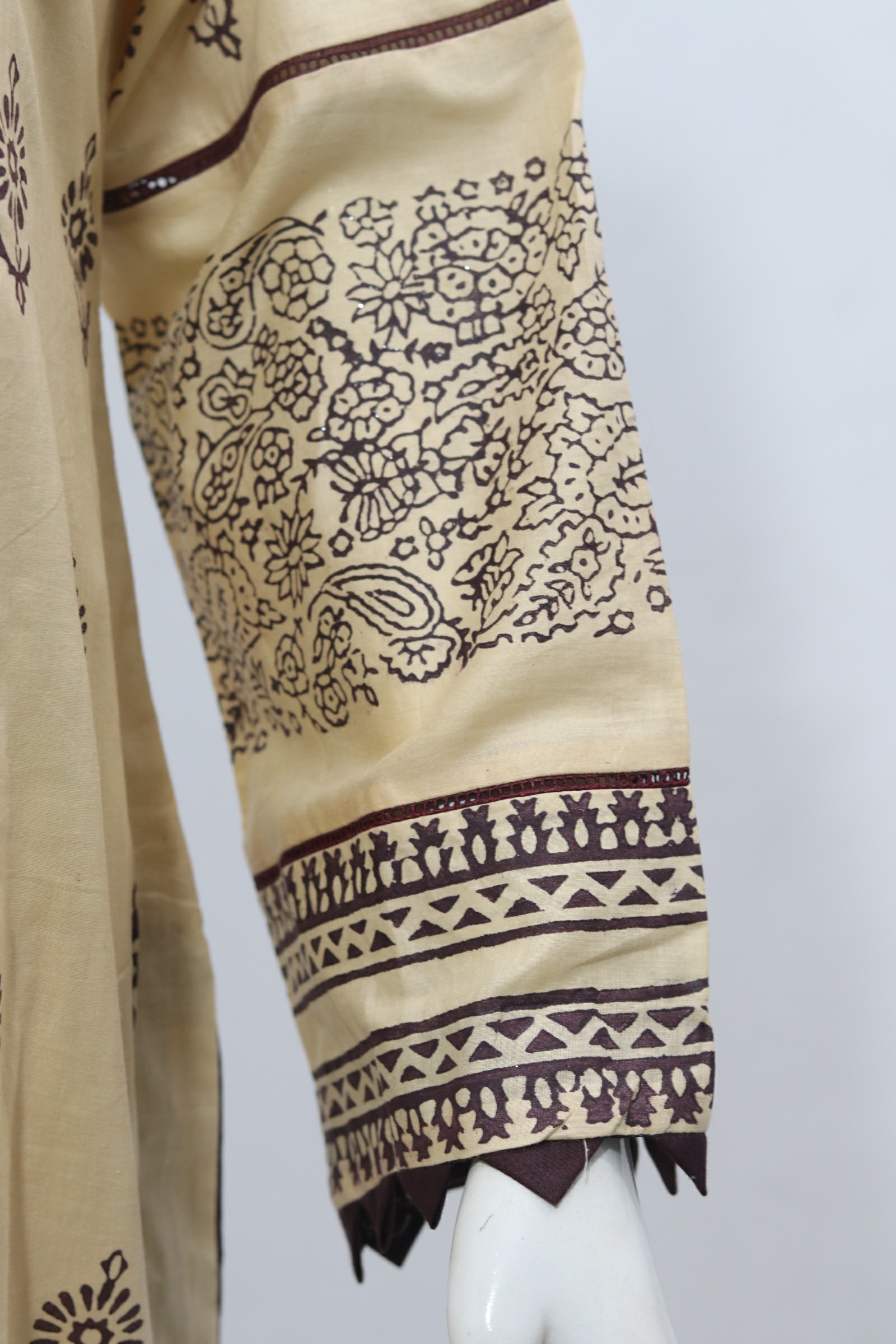 Pure Lawn Stuff Block Print & Embroidery Design 3 Piece - Image 6