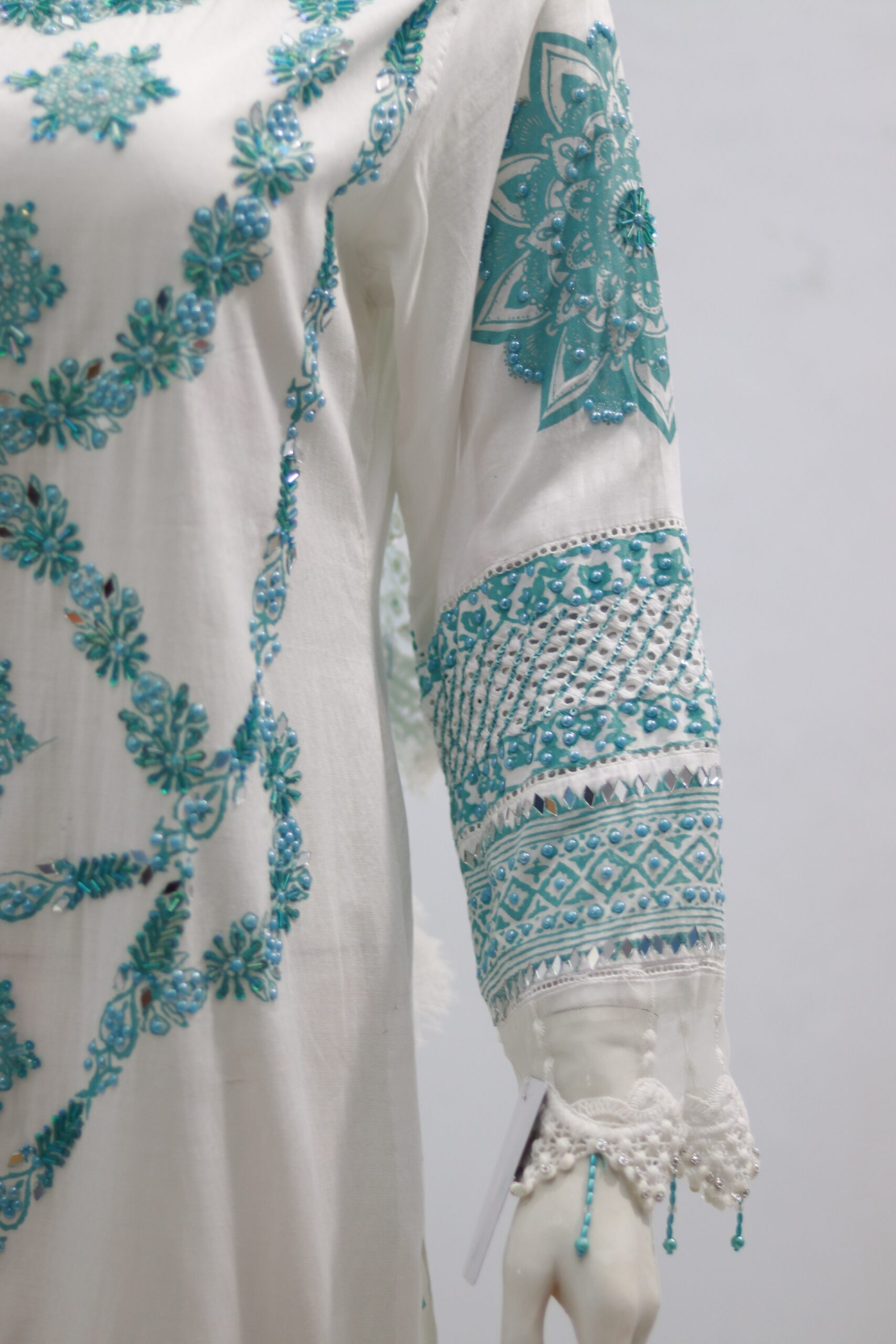 Pure Lawn Stuff Block Print Embroidery mirror moti Desgin 3 Piece - Image 3