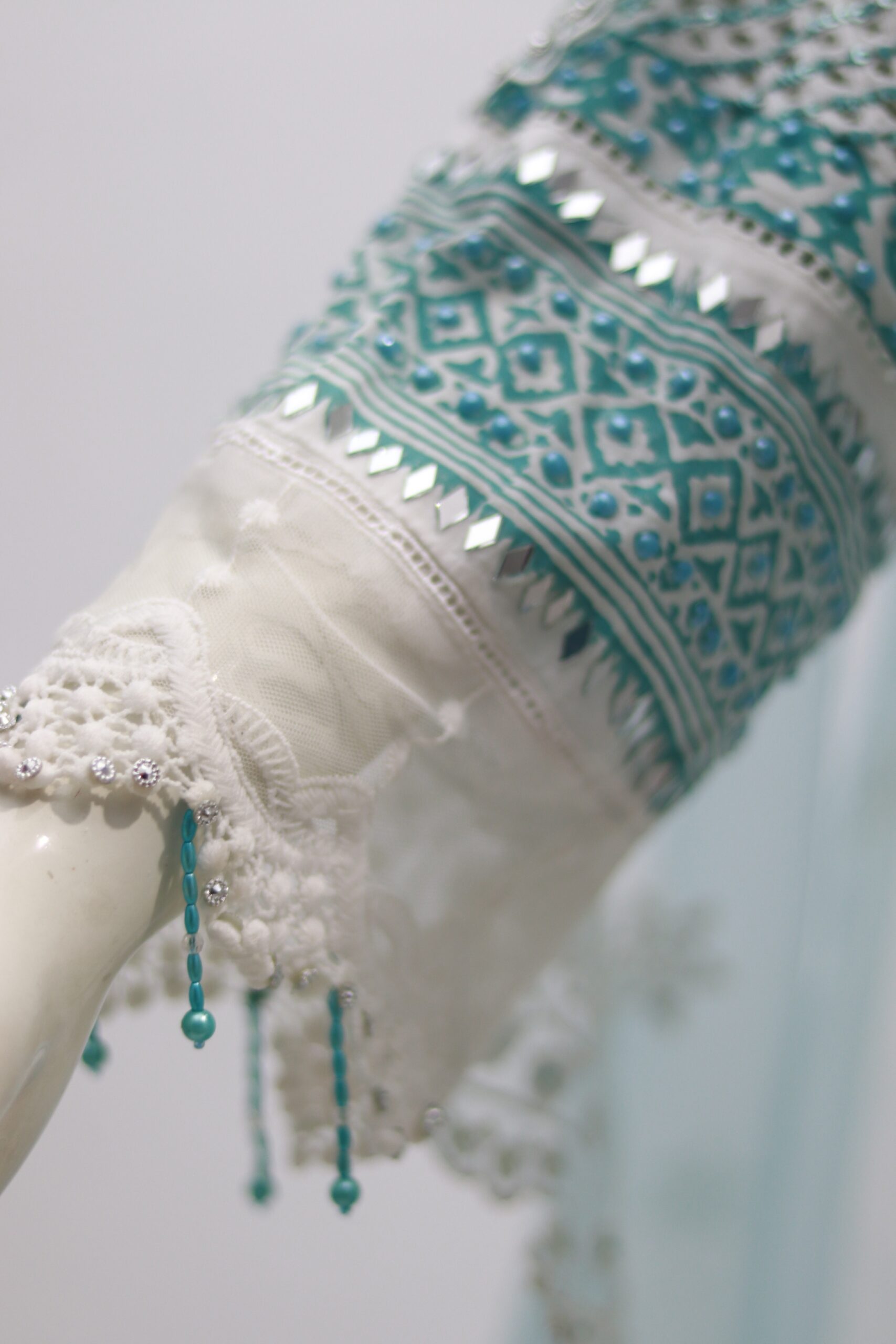 Pure Lawn Stuff Block Print Embroidery mirror moti Desgin 3 Piece - Image 4