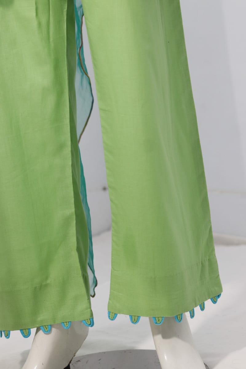 Pure Lawn Stuff block Print Emboridery Design 3 Piece - Image 2