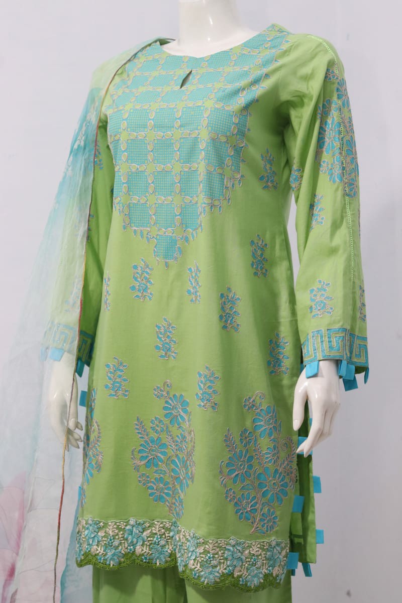 Pure Lawn Stuff block Print Emboridery Design 3 Piece - Image 3