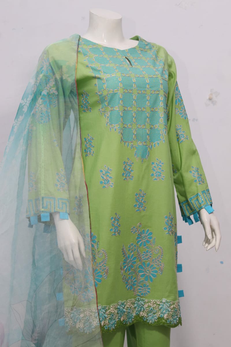 Pure Lawn Stuff block Print Emboridery Design 3 Piece - Image 6