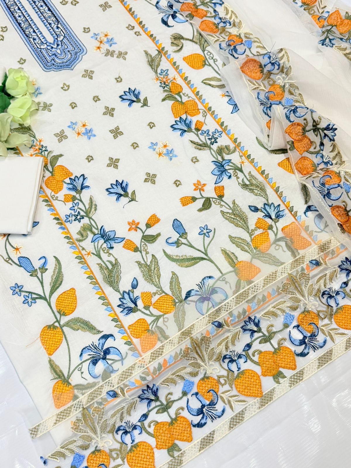 Off-White Embroidered Luxury Lawn Suit – 3 Piece Summer Edition - Image 3